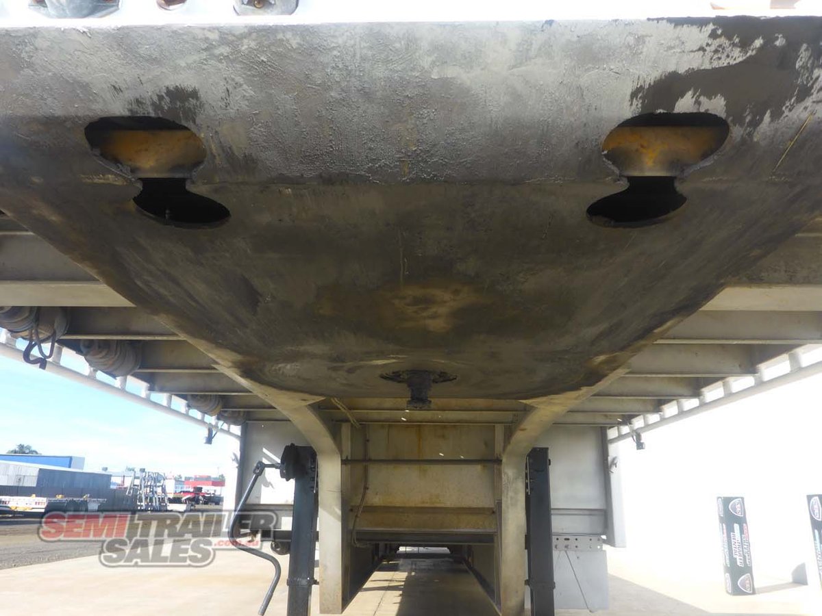 MAXITRANS DROP DECK TRAILER