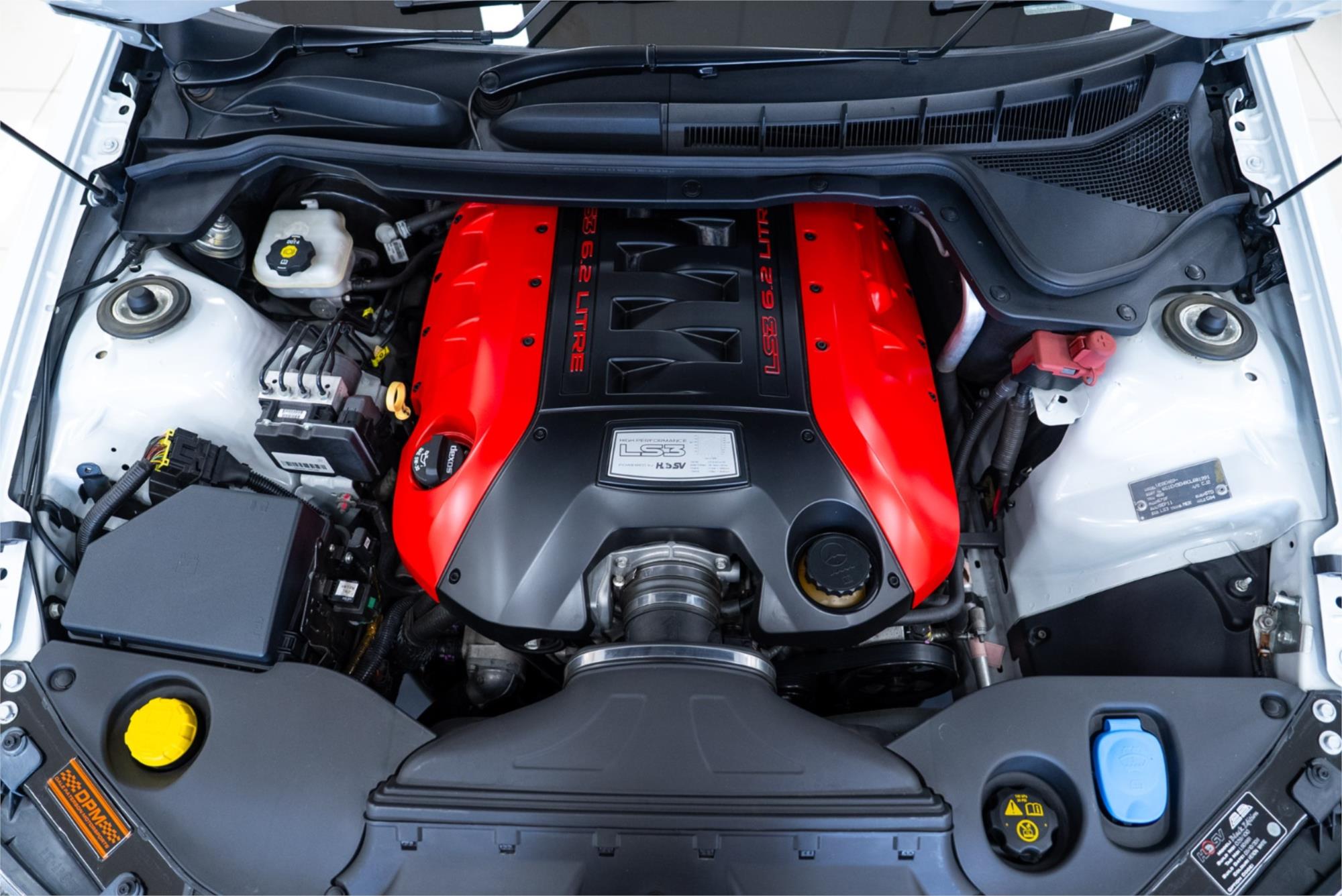 2011 HSV CLUBSPORT E3 MY12 R8 SV BLACK EDITION 6 SP MANUAL 4D SEDAN