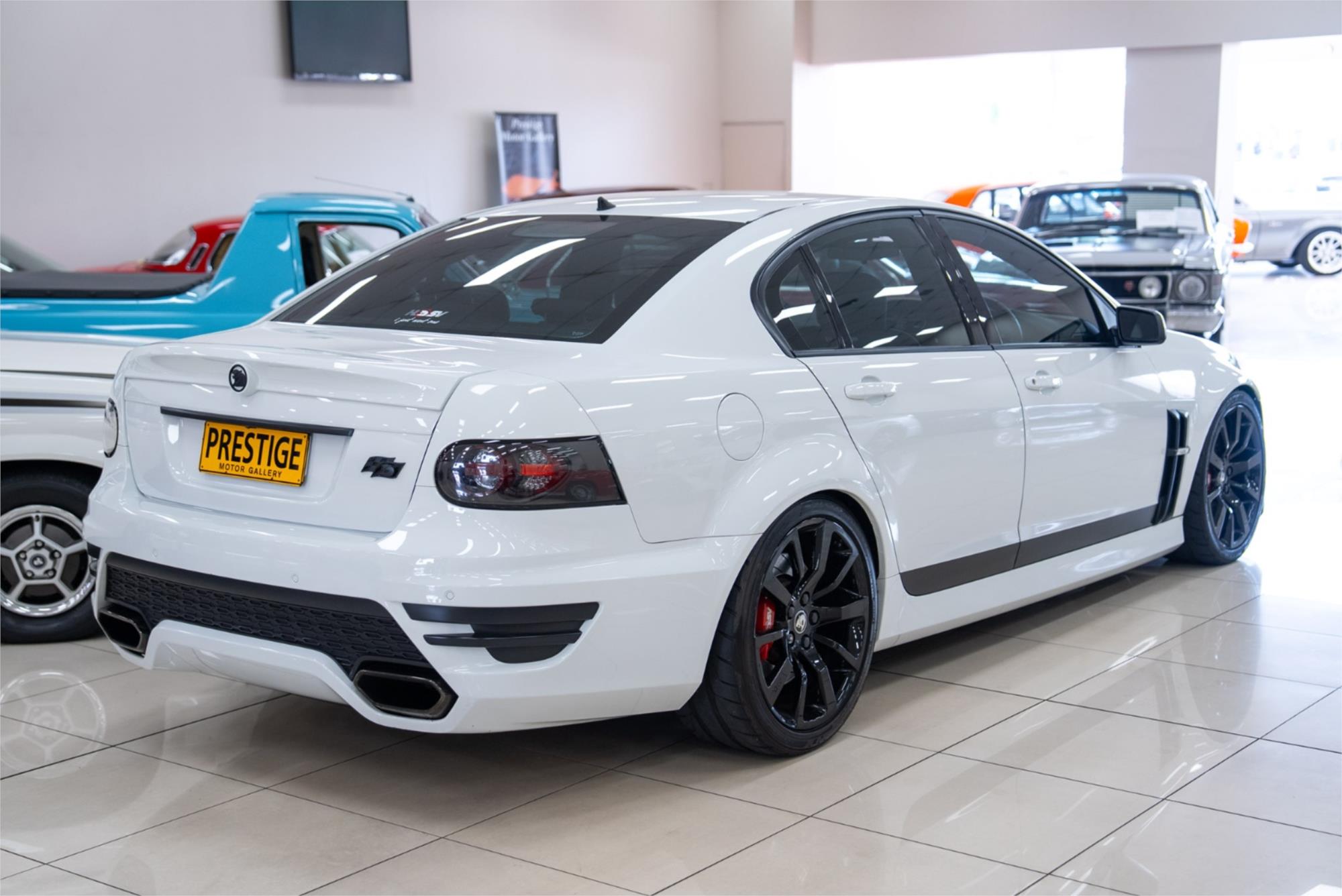 2011 HSV CLUBSPORT E3 MY12 R8 SV BLACK EDITION 6 SP MANUAL 4D SEDAN