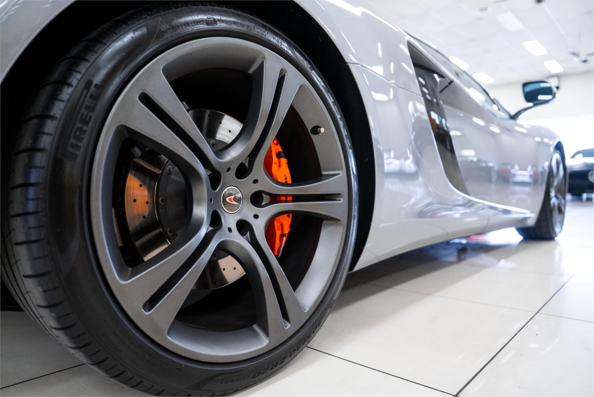 2011 MCLAREN MP4-12C 7 SP AUTOMATIC SEDAN