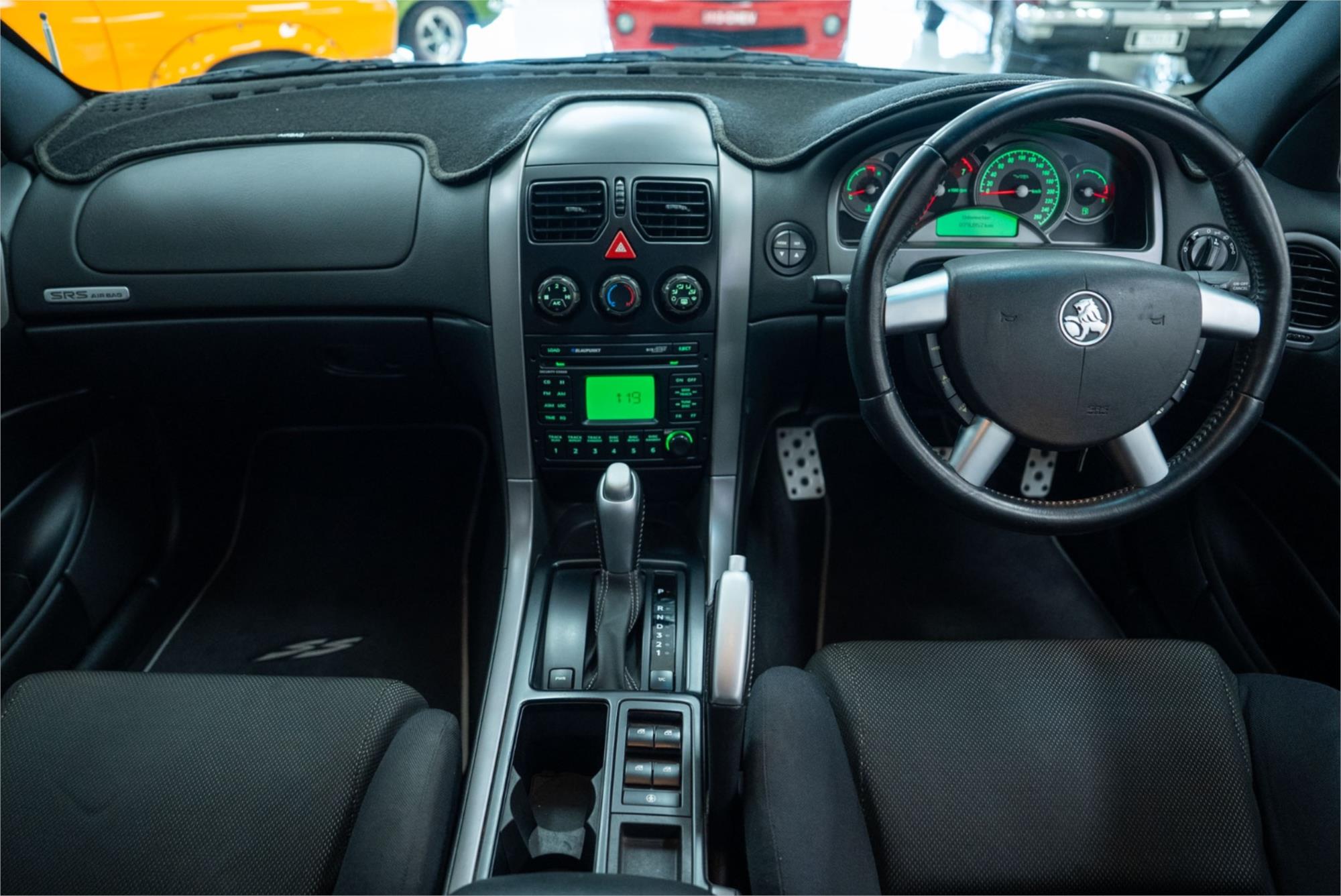 2004 HOLDEN COMMODORE VZ SS 4 SP AUTOMATIC 4D SEDAN