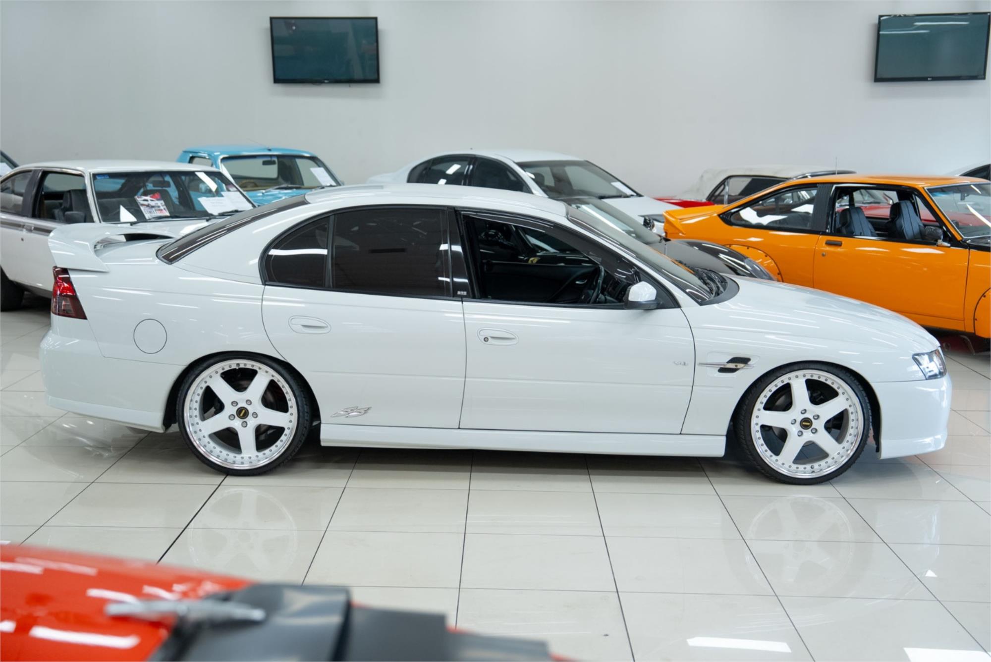 2004 HOLDEN COMMODORE VZ SS 4 SP AUTOMATIC 4D SEDAN