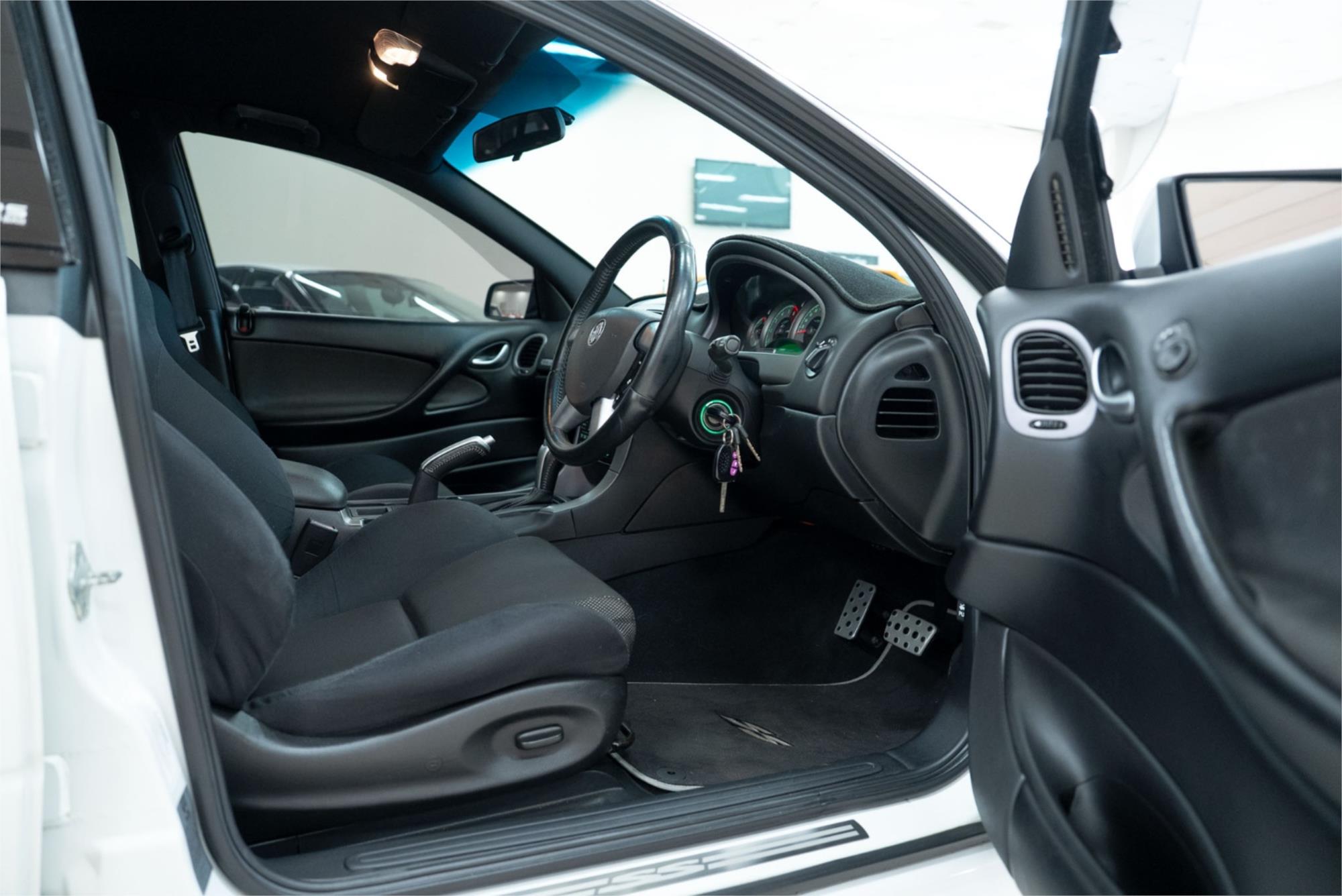 2004 HOLDEN COMMODORE VZ SS 4 SP AUTOMATIC 4D SEDAN