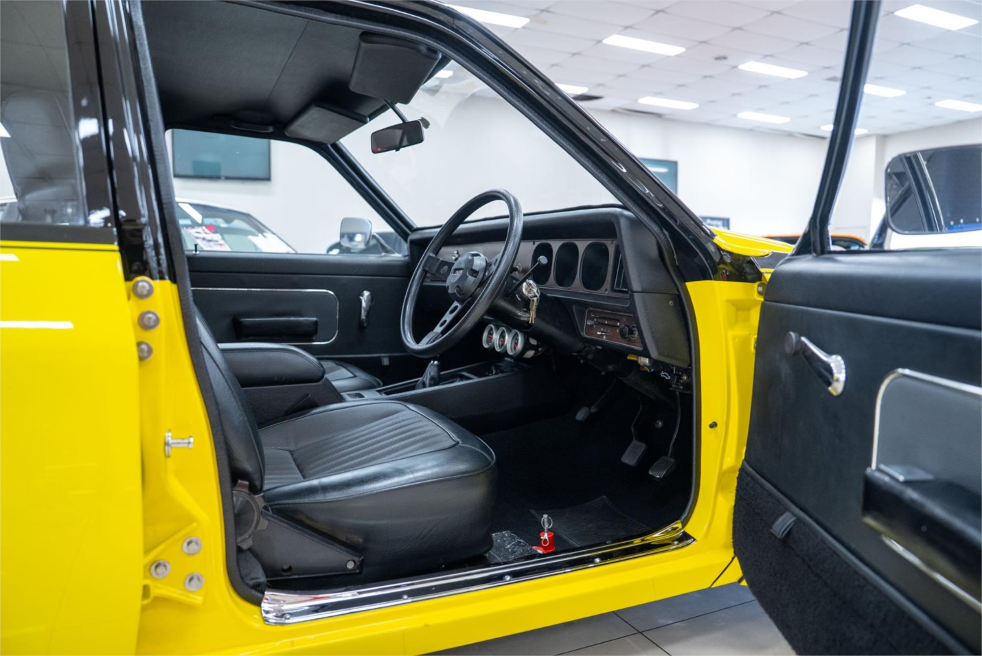 1974 HOLDEN TORANA LH SL/R 5000 4 SP MANUAL 4D SEDAN