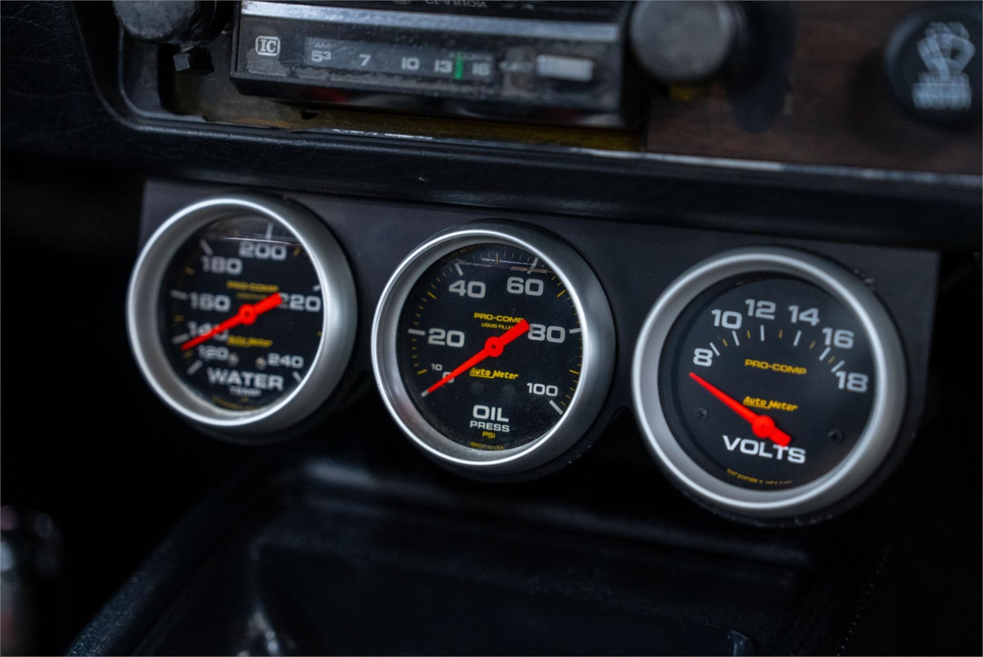 1974 HOLDEN TORANA LH SL/R 5000 4 SP MANUAL 4D SEDAN