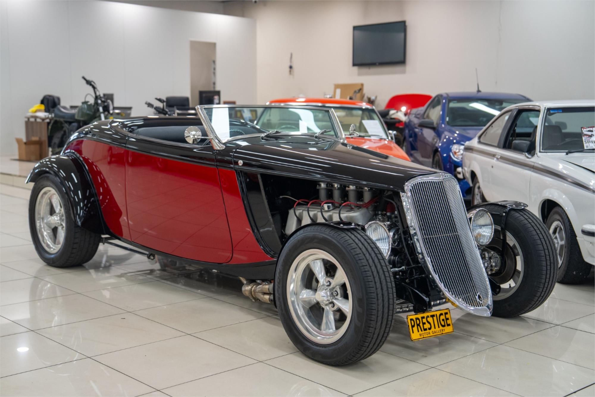 1933 FORD HOT ROD MANUAL 2D ROADSTER
