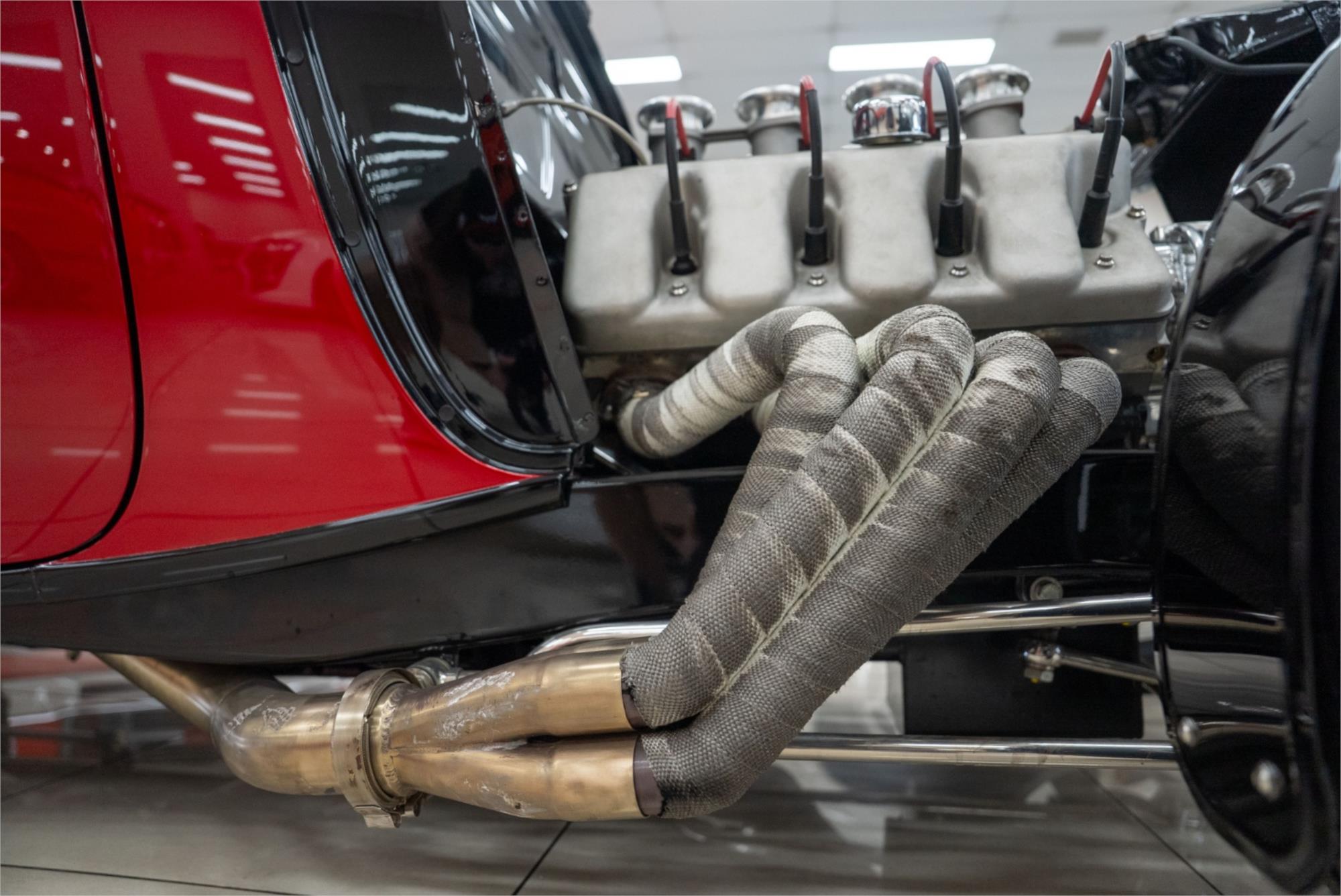 1933 FORD HOT ROD MANUAL 2D ROADSTER