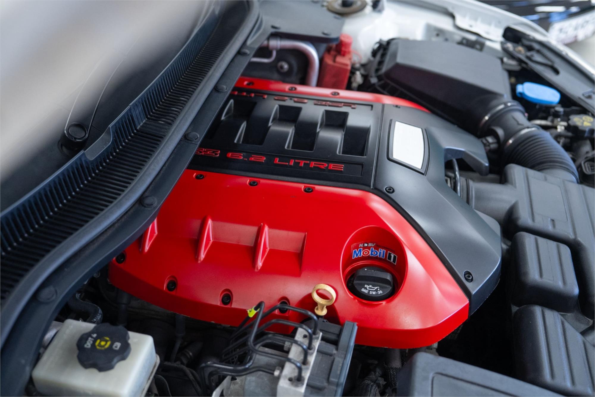 2013 HSV MALOO GEN F R8 6 SP AUTOMATIC UTILITY