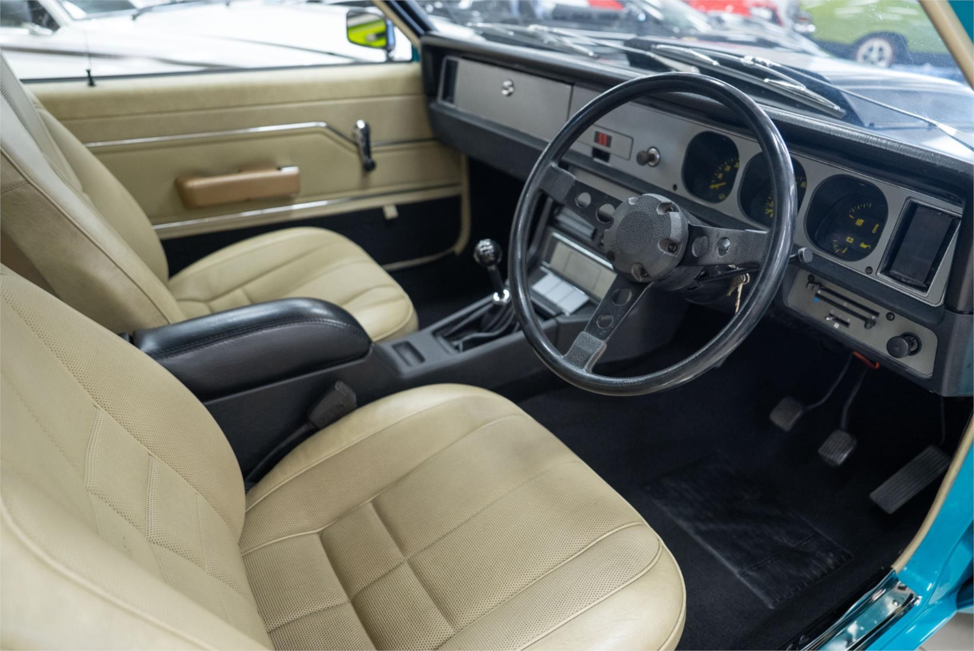 1976 HOLDEN TORANA LX SS 4 SP MANUAL 2D LIFTBACK