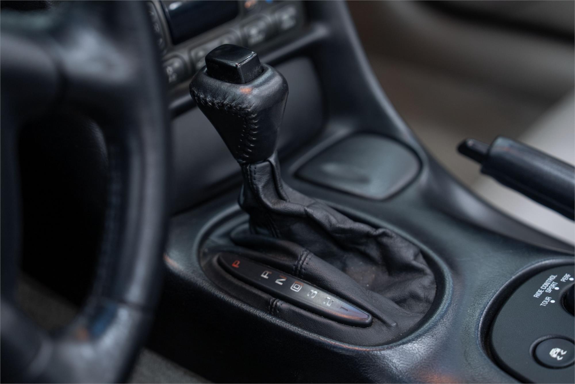 1998 CHEVROLET CORVETTE C5 4 SP AUTOMATIC CONVERTIBLE