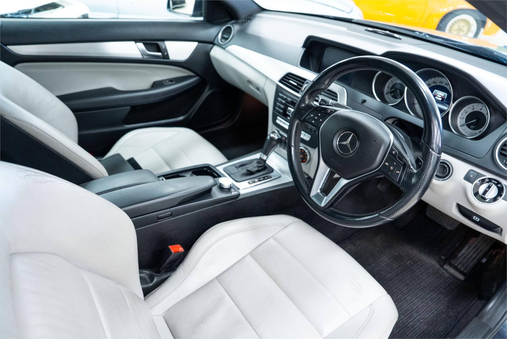 2013 MERCEDES-BENZ C250 C204 MY13 SPORT BE 7 SP AUTOMATIC G-TRONIC SEDAN