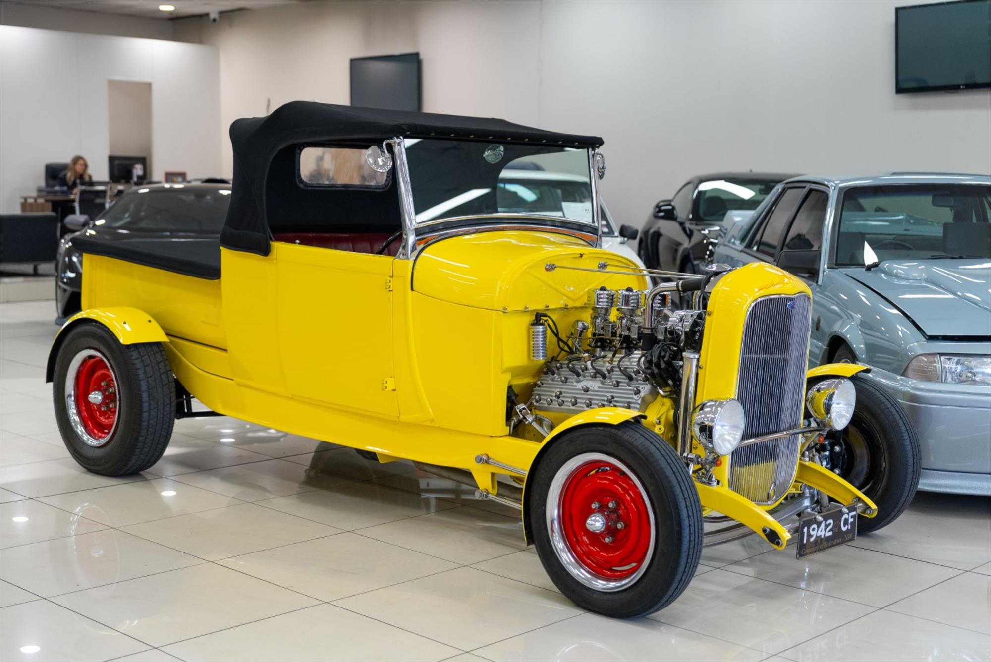 1932 FORD HOT ROD 3 SP TOPLOADER 2D ROADSTER
