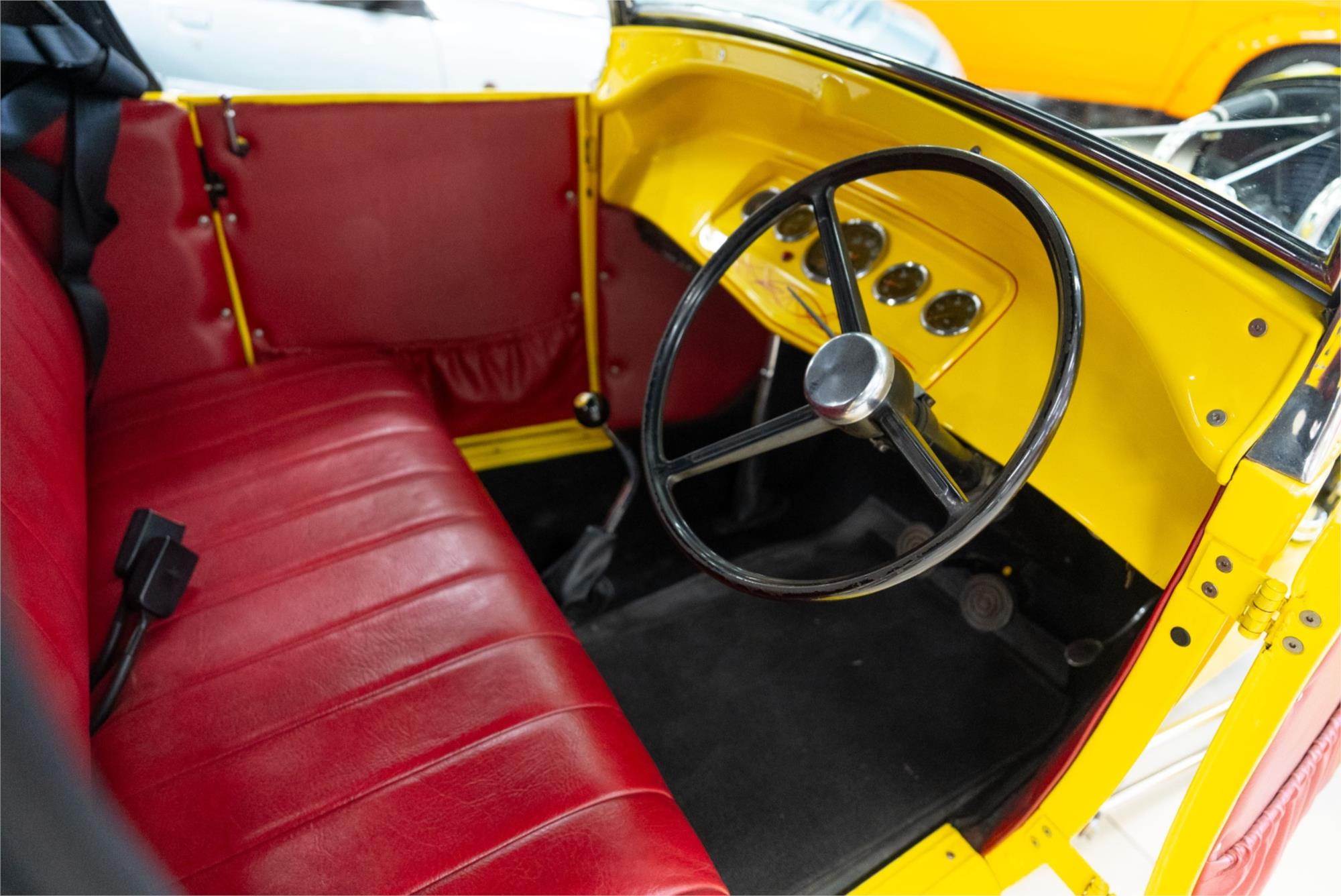 1932 FORD HOT ROD 3 SP TOPLOADER 2D ROADSTER