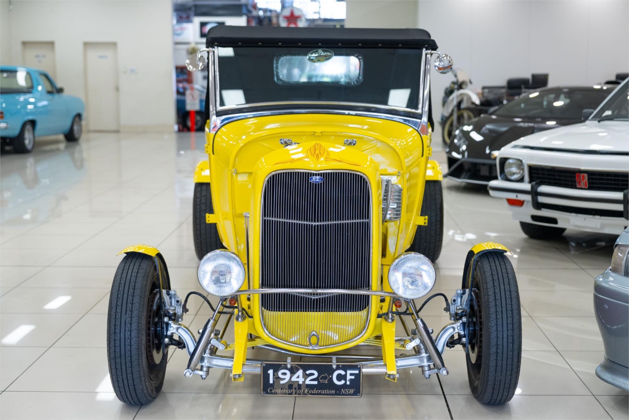 1932 FORD HOT ROD 3 SP TOPLOADER 2D ROADSTER