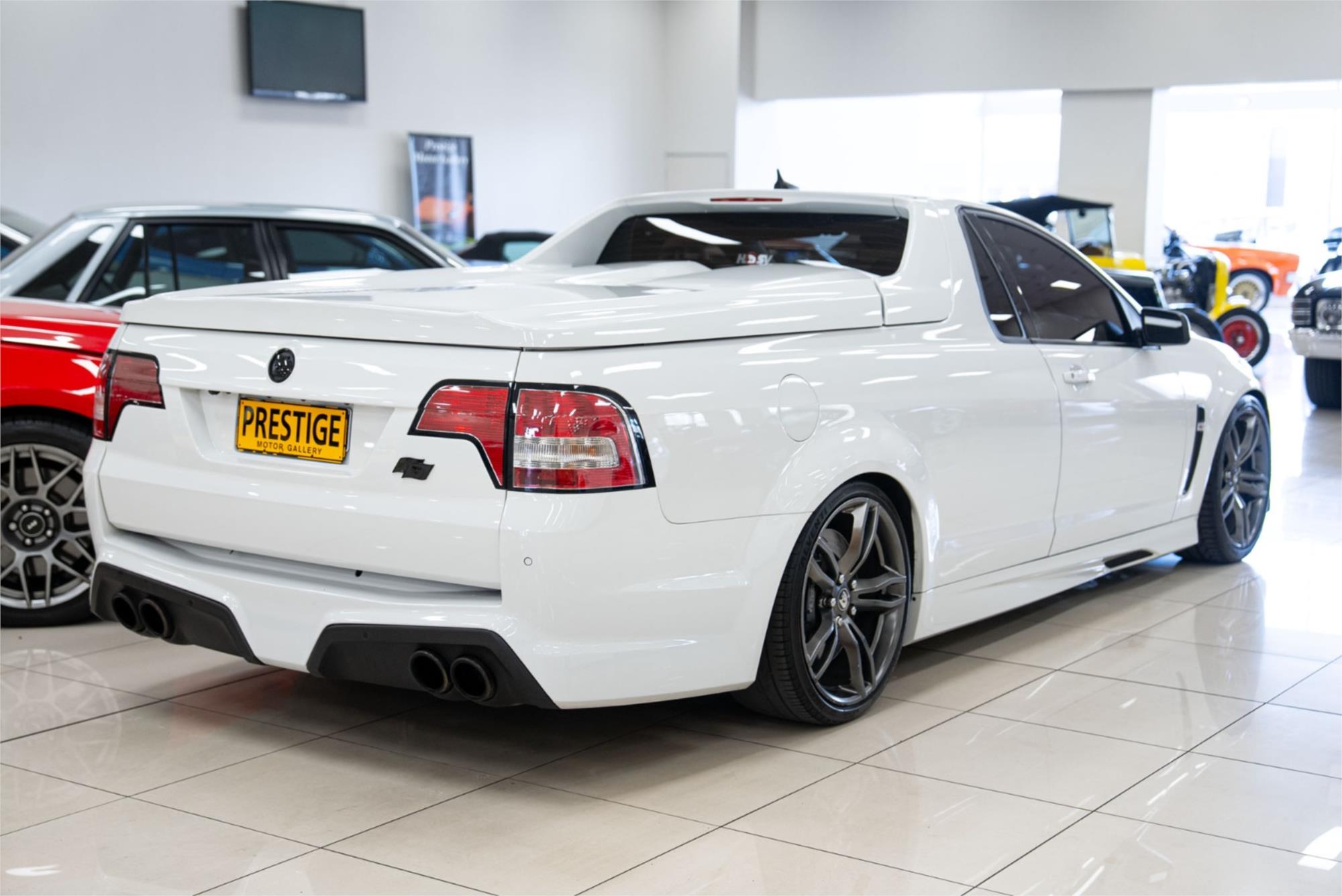 2016 HSV MALOO GEN-F2 R8 SV BLACK LS3 6 SP AUTO ACTIVE SELECT UTILITY