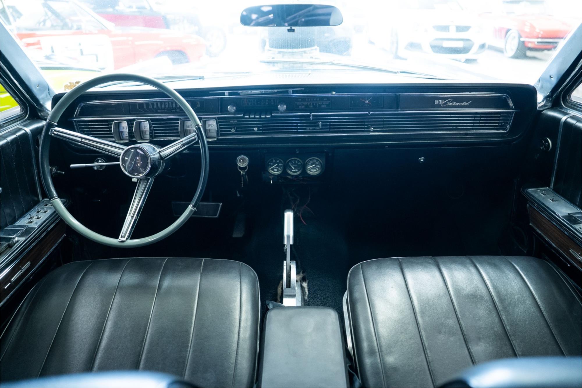 1965 LINCOLN CONTINENTAL 3 SP AUTOMATIC SEDAN