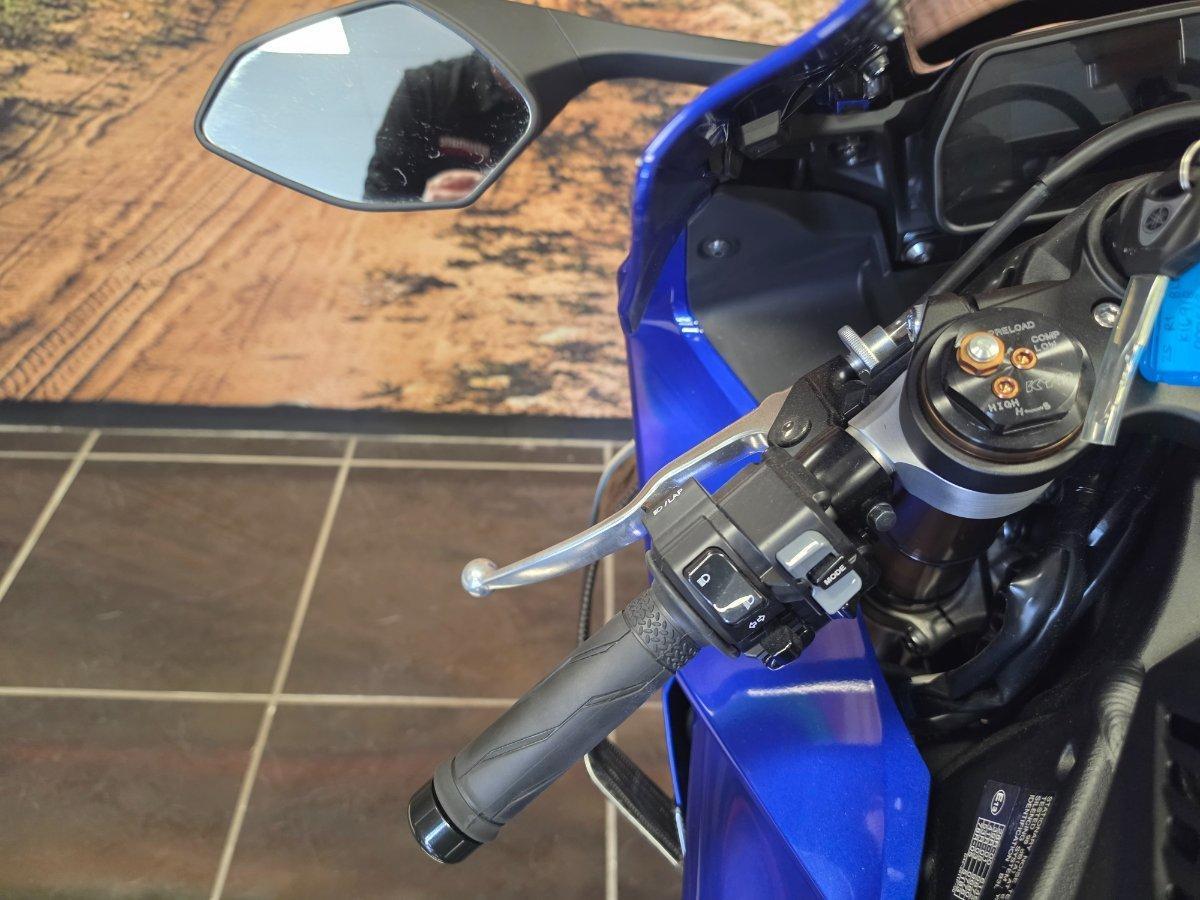 2025 YAMAHA YZF-R1 SPORTS