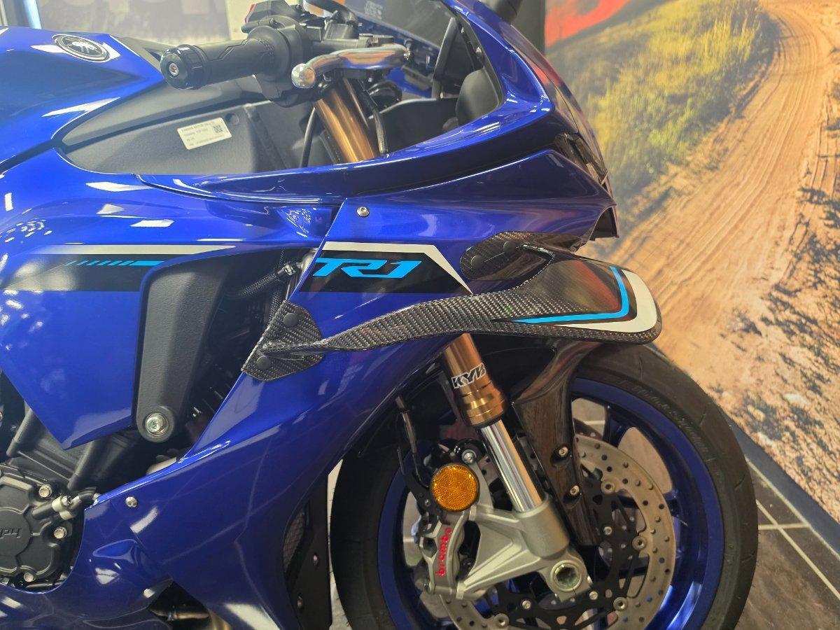 2025 YAMAHA YZF-R1 SPORTS