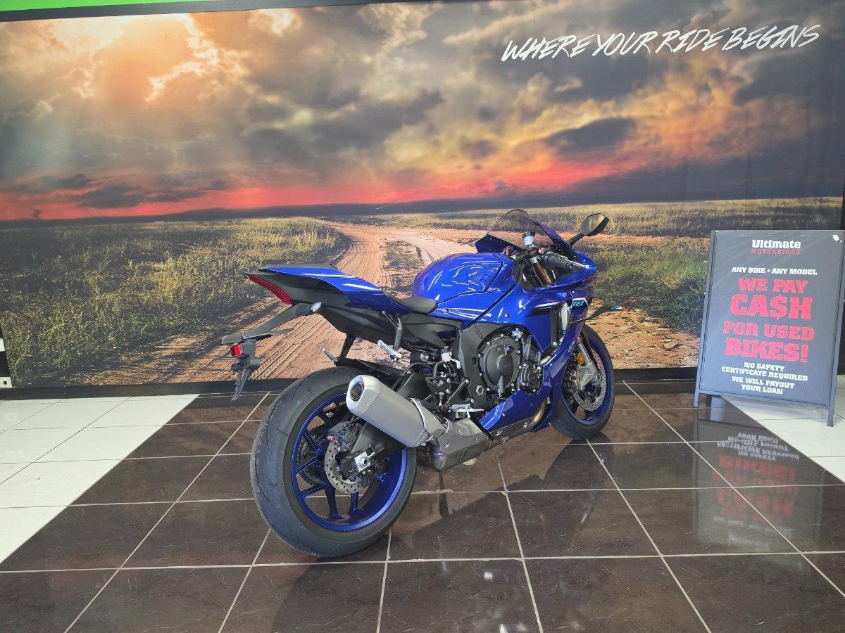 2025 YAMAHA YZF-R1 SPORTS