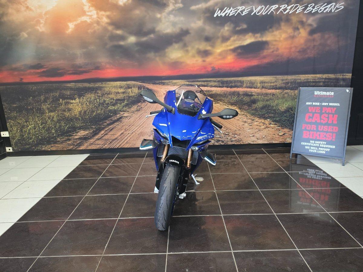 2025 YAMAHA YZF-R1 SPORTS