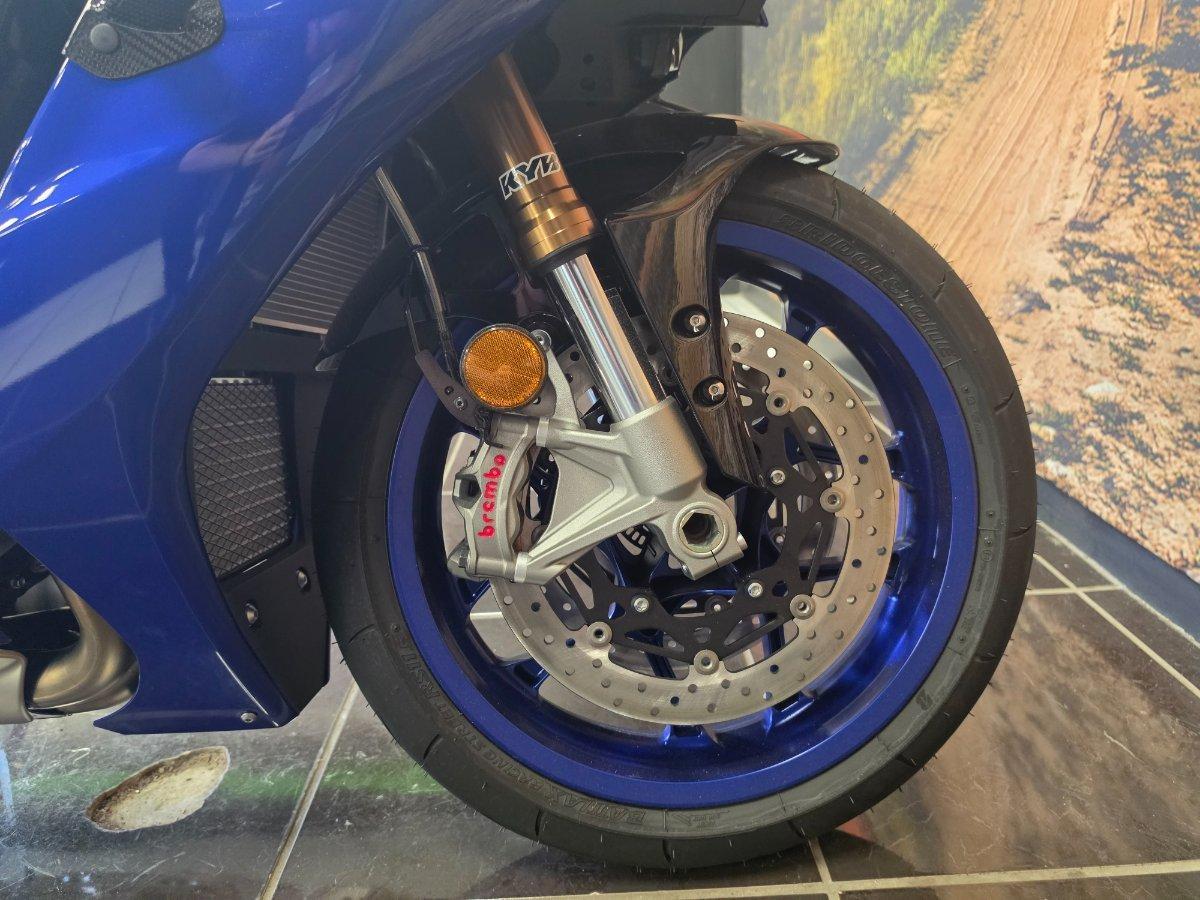 2025 YAMAHA YZF-R1 SPORTS