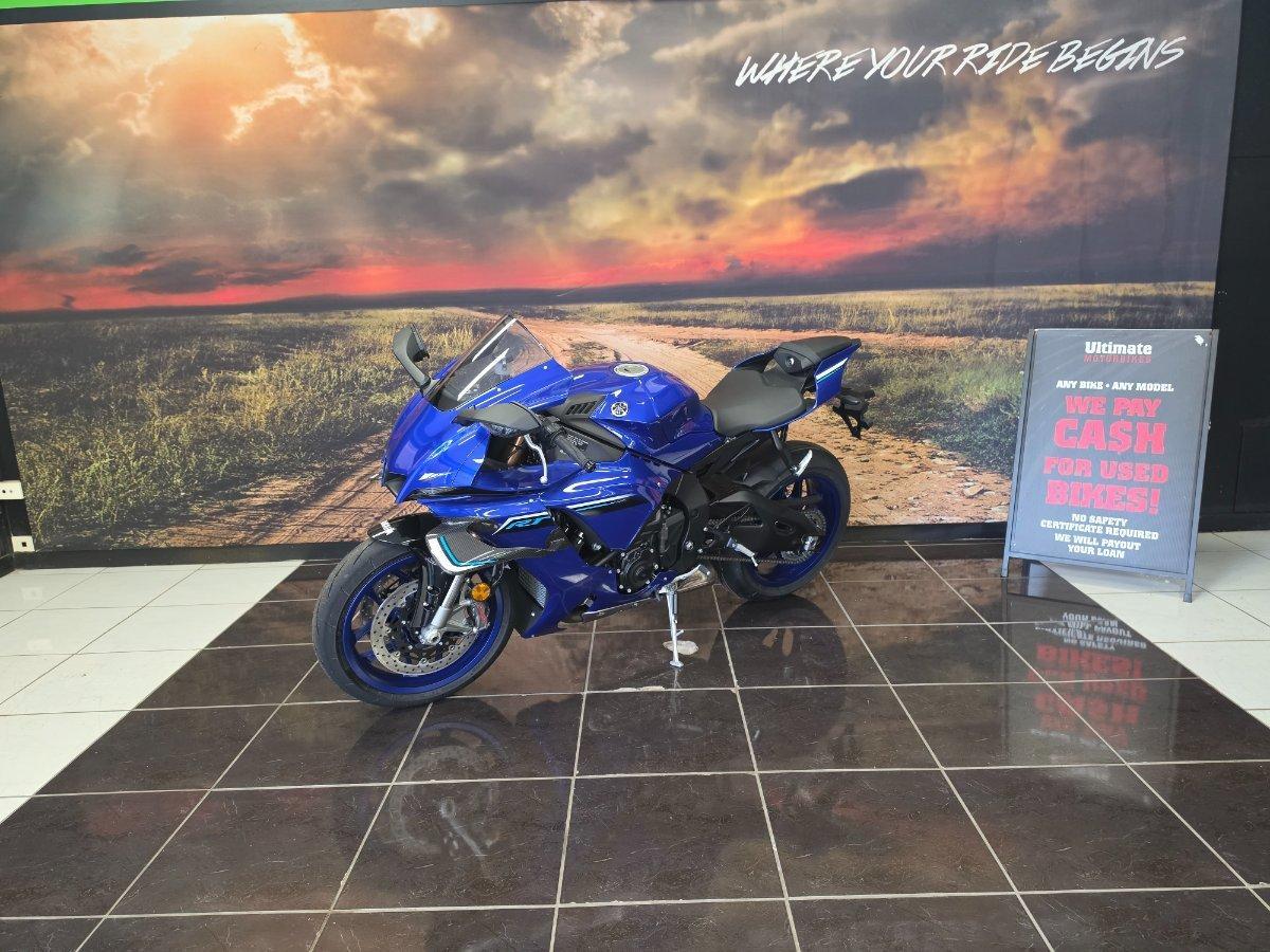2025 YAMAHA YZF-R1 SPORTS