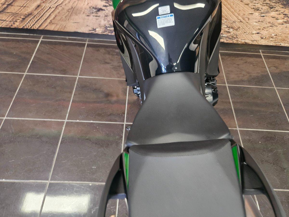 2024 KAWASAKI NINJA 1000SX SPORTS