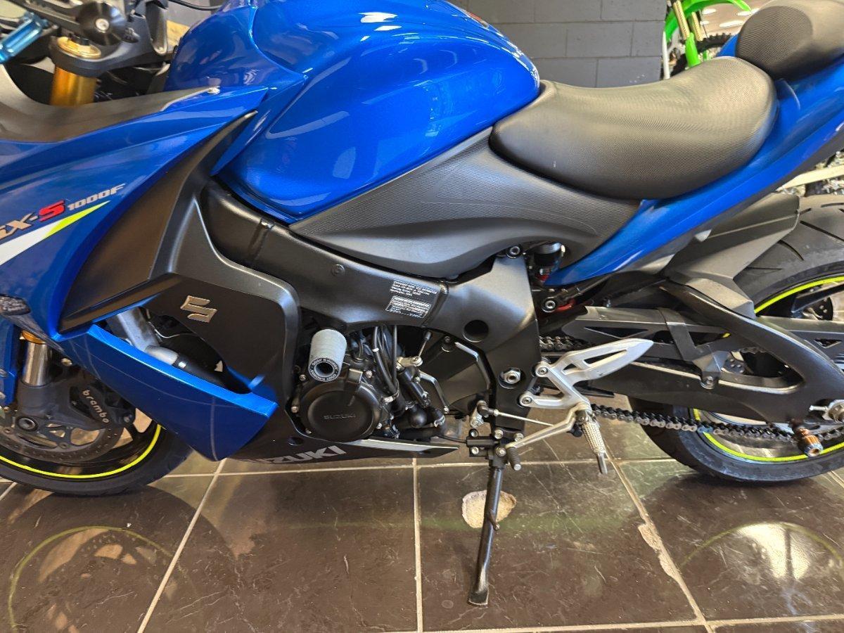 2016 SUZUKI GSX-S1000F ROAD