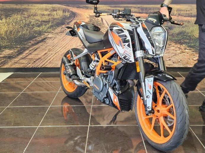 2015 KTM 390 DUKE ROAD
