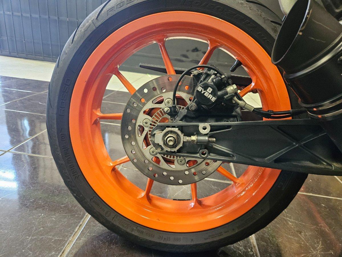 2015 KTM 390 DUKE ROAD