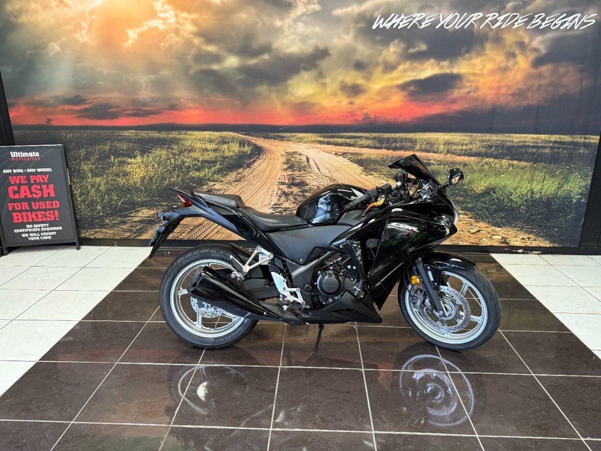 2011 HONDA CBR250R SPORTS