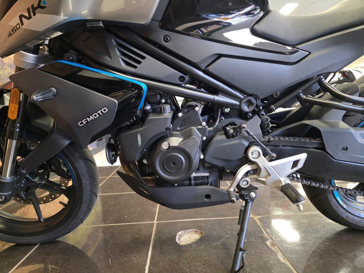 2025 CF MOTO 450 NK ROAD