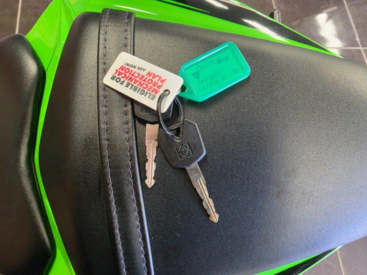 2016 KAWASAKI NINJA 300 ABS SPORTS