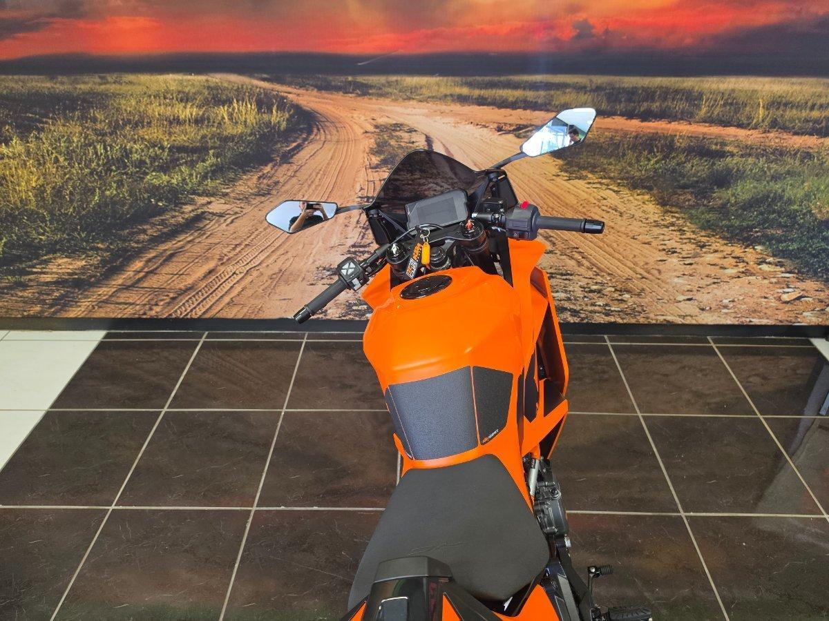 2023 KTM RC 390 GP SPORTS