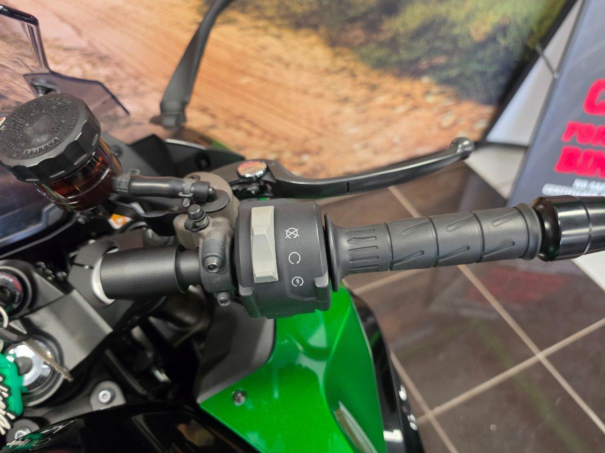 2024 KAWASAKI NINJA 1000SX SPORTS