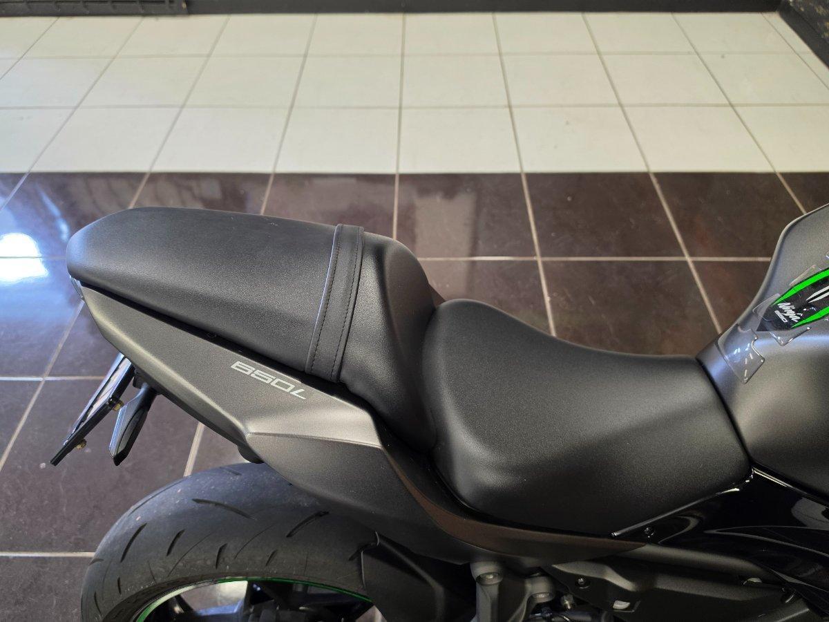 2024 KAWASAKI NINJA 650L SPORTS