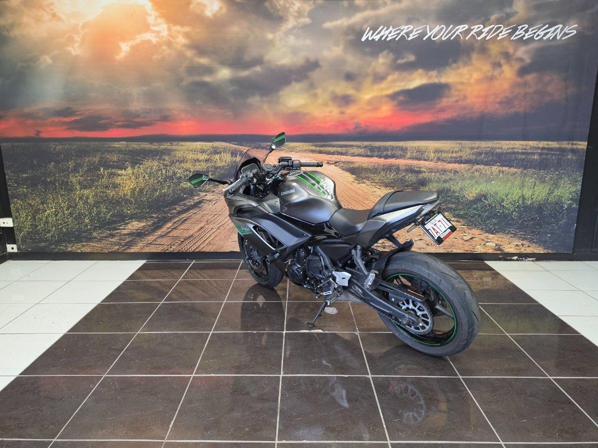 2024 KAWASAKI NINJA 650L SPORTS
