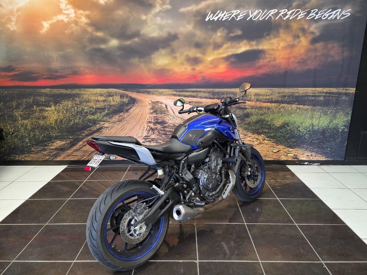 2021 YAMAHA MT-07 LA ROAD