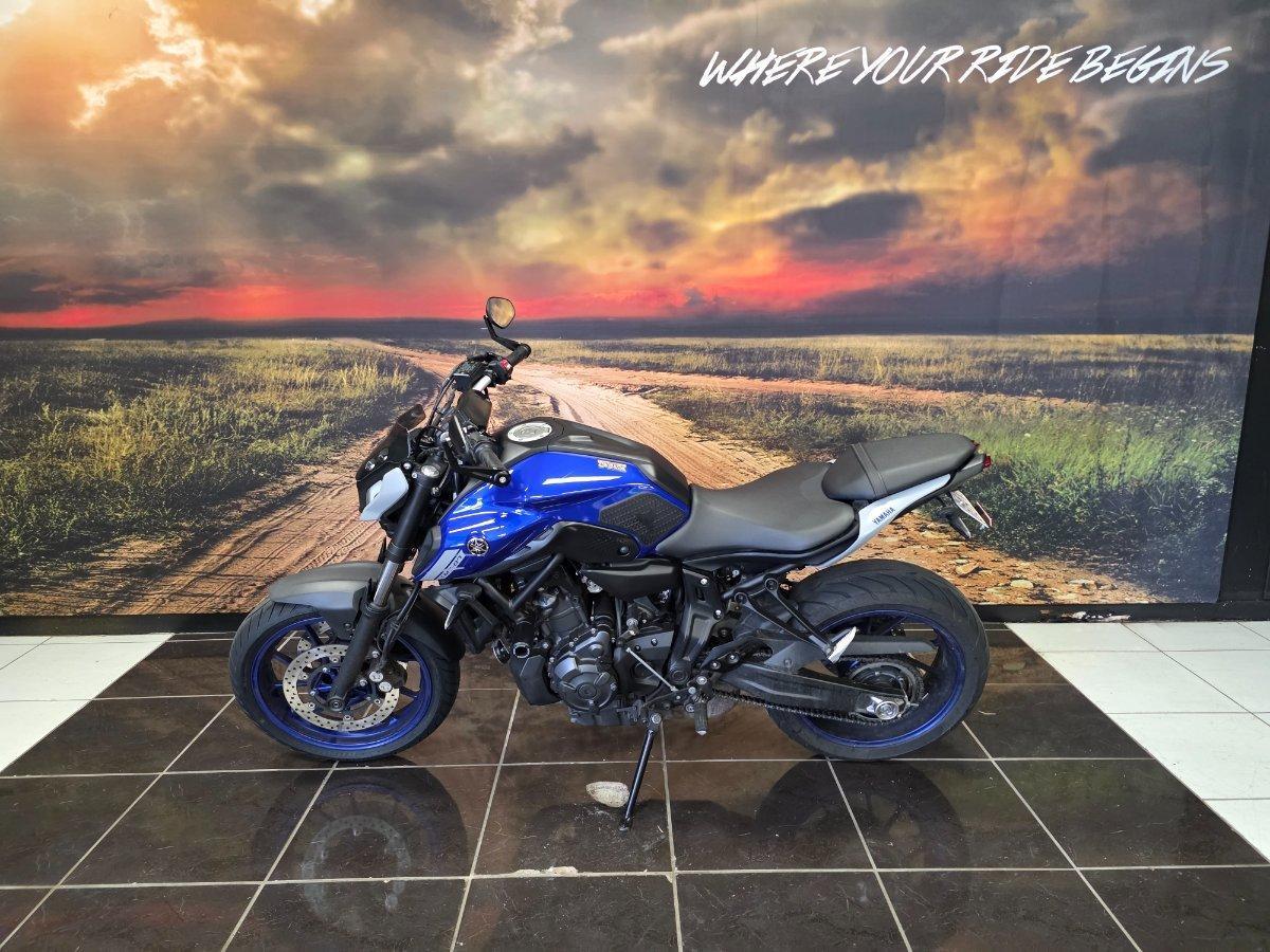 2021 YAMAHA MT-07 LA ROAD