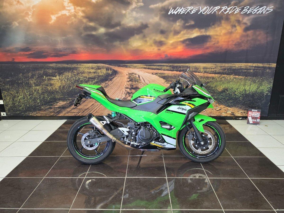 2025 KAWASAKI NINJA 500 SE KRT EDITION (EX500J) SPORTS