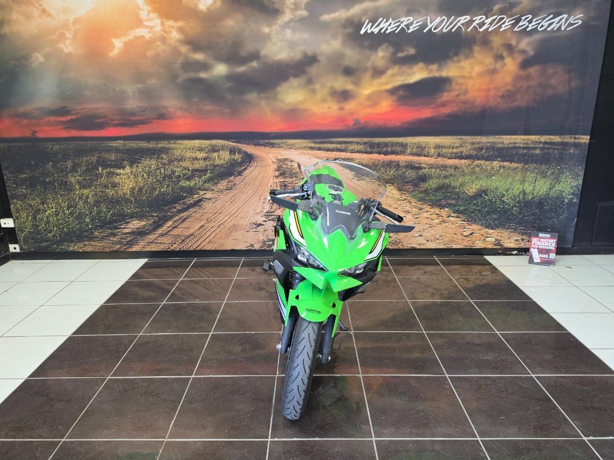 2025 KAWASAKI NINJA 500 SE KRT EDITION (EX500J) SPORTS
