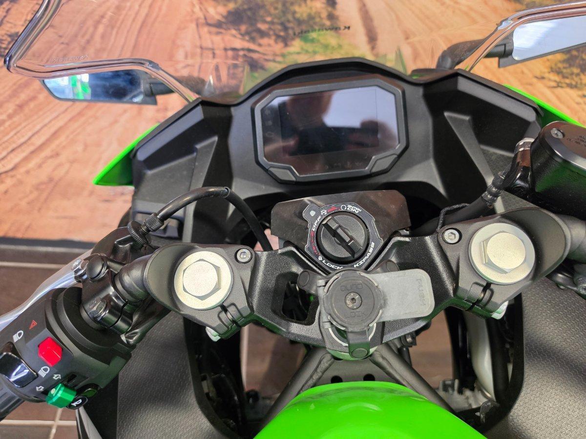 2025 KAWASAKI NINJA 500 SE KRT EDITION (EX500J) SPORTS