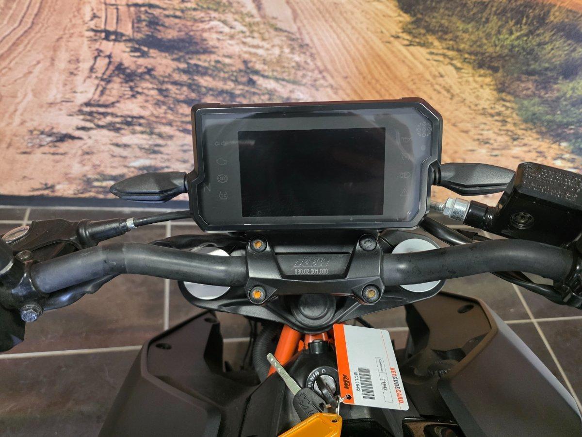 2023 KTM 390 DUKE ROAD
