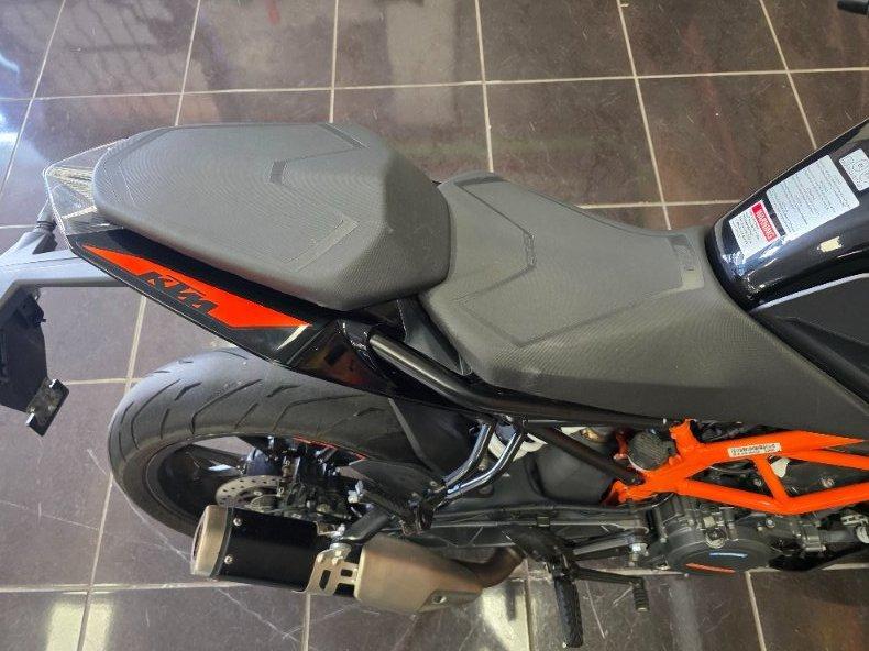 2023 KTM 390 DUKE ROAD