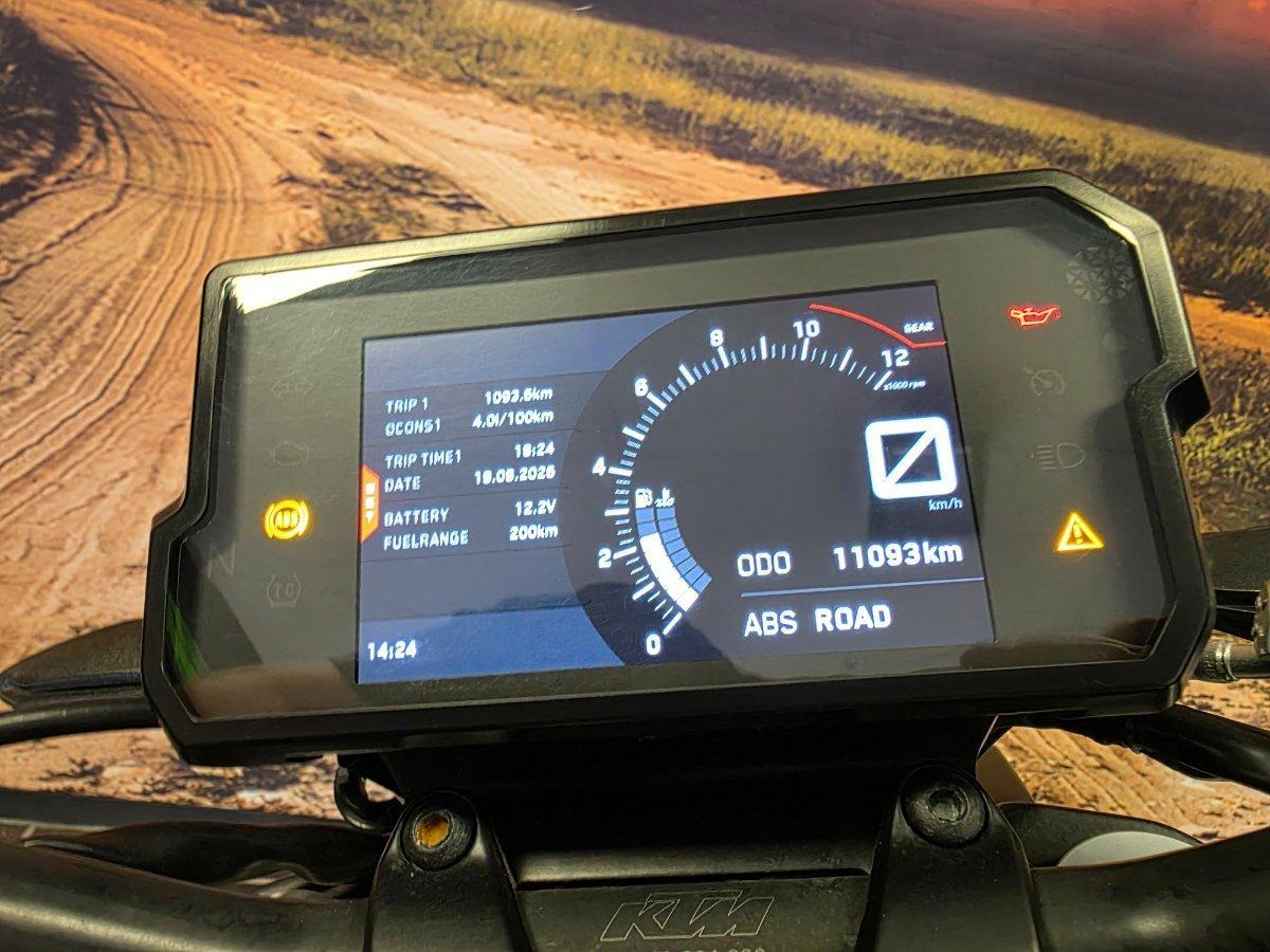 2023 KTM 390 DUKE ROAD