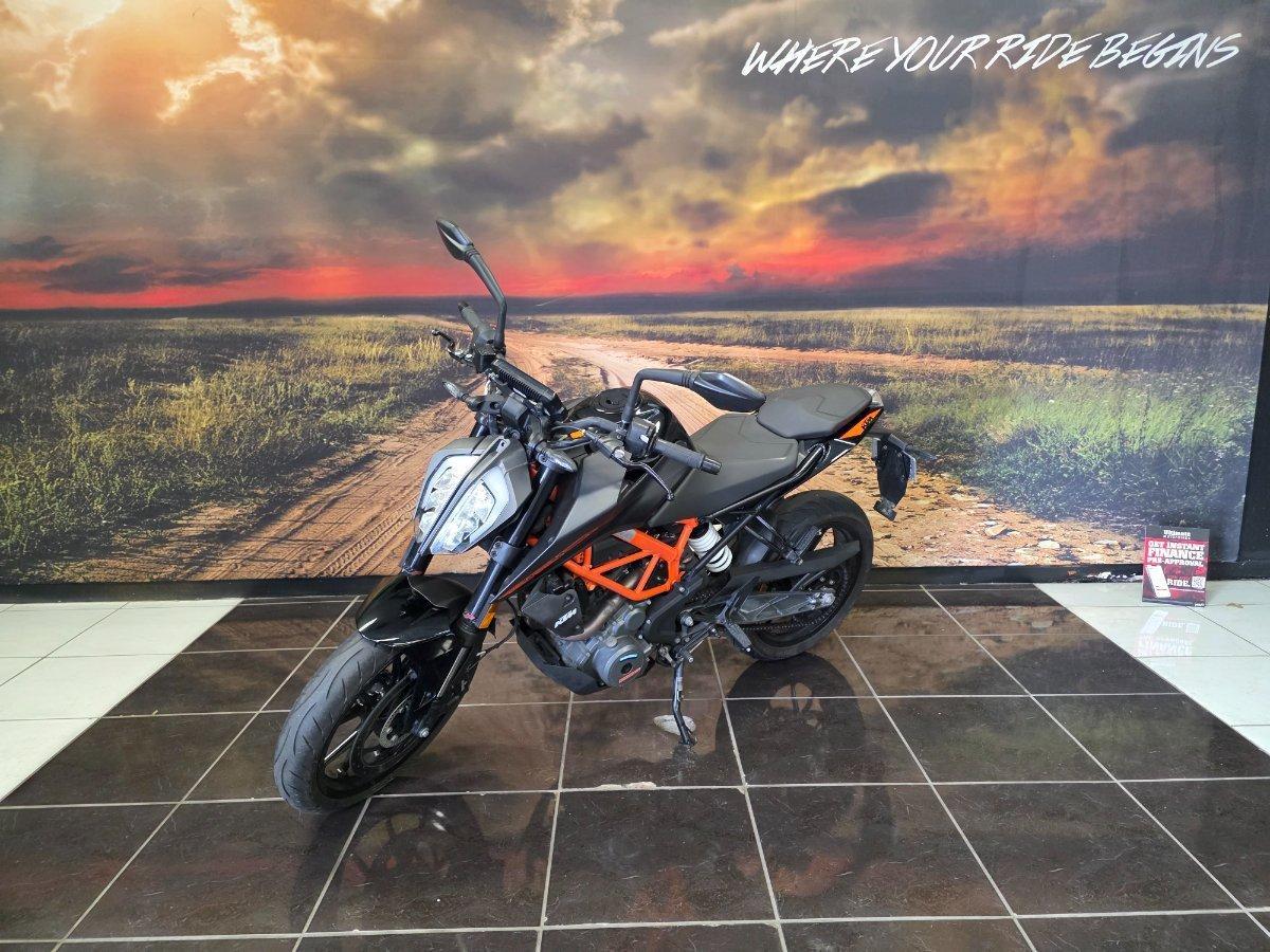 2023 KTM 390 DUKE ROAD