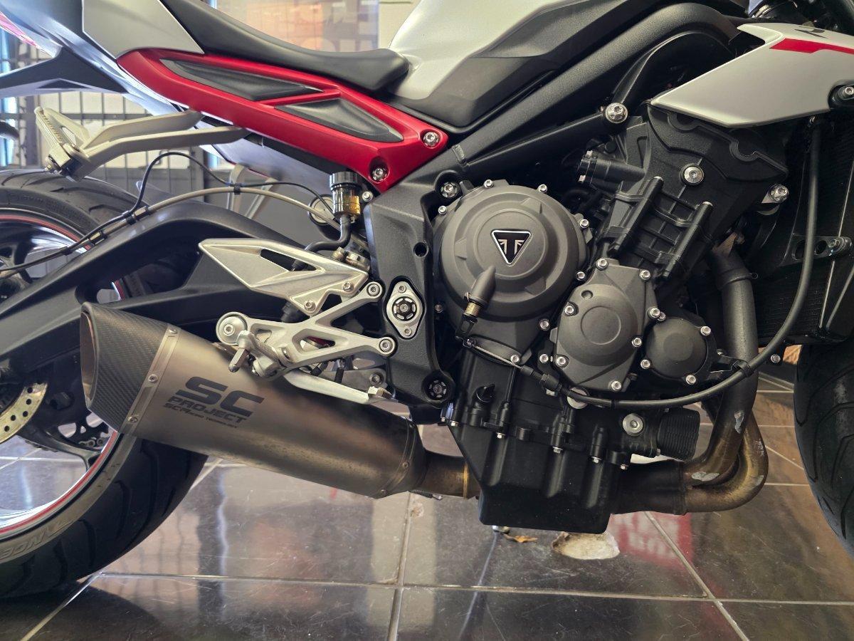 2017 TRIUMPH STREET TRIPLE RS ROAD