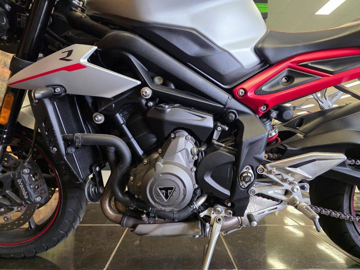 2017 TRIUMPH STREET TRIPLE RS ROAD