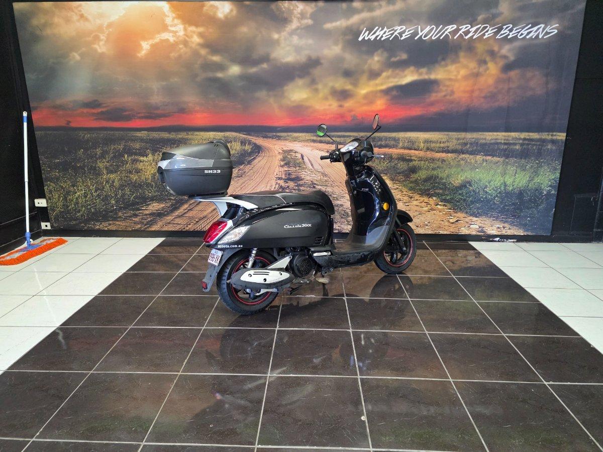 2018 SYM CLASSIC 200i SCOOTER