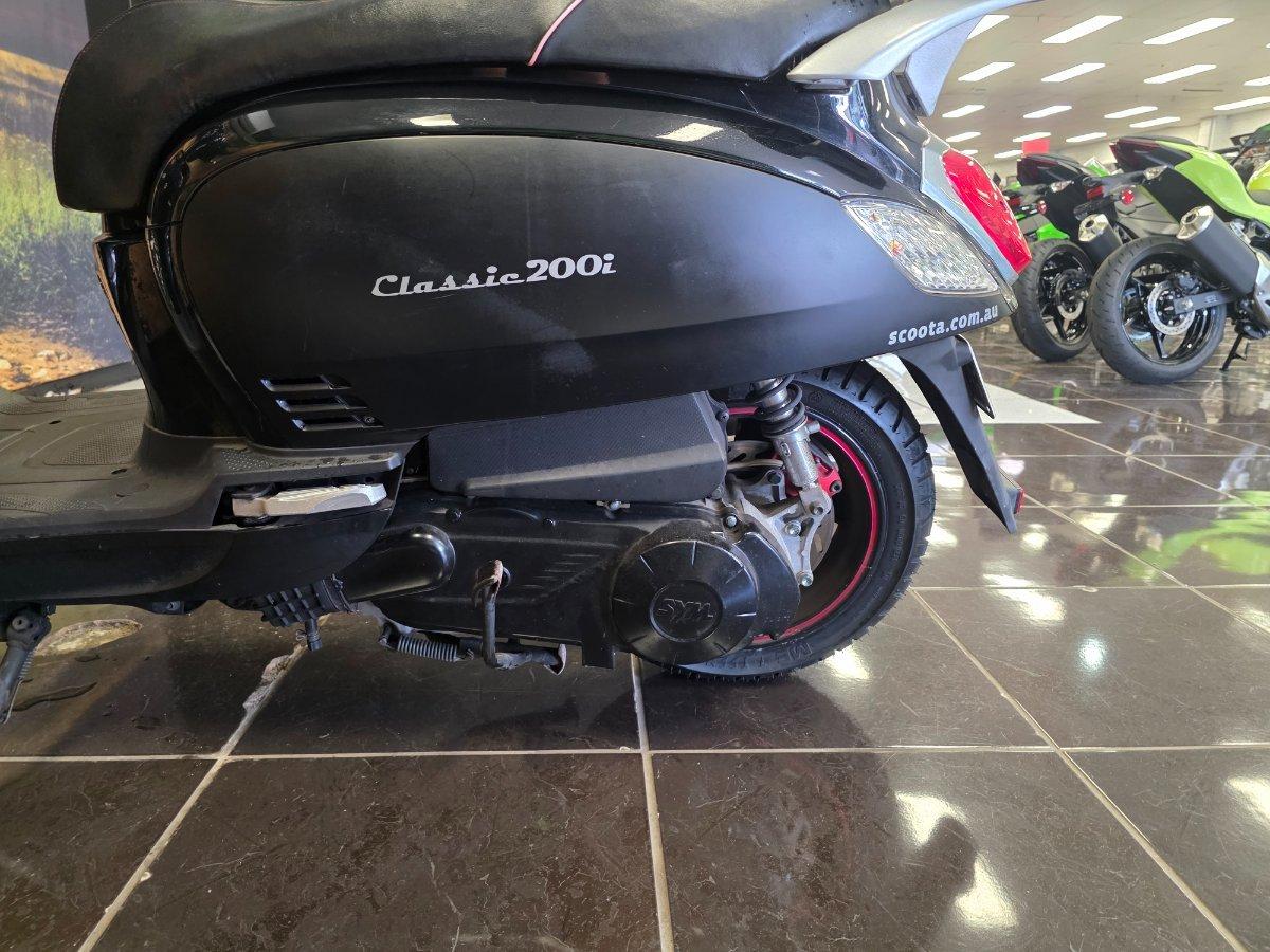 2018 SYM CLASSIC 200i SCOOTER